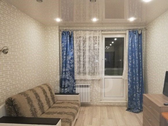 трехкомнатная квартира в Санкт-Петербурге по адресу: Десантников ул., 32