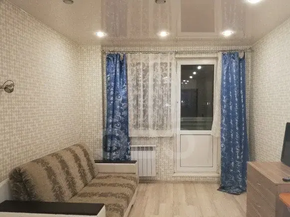 трехкомнатная квартира в Санкт-Петербурге по адресу: Десантников ул., 32