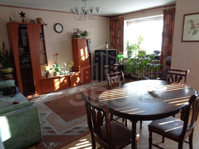 трехкомнатная квартира в Санкт-Петербурге по адресу: Маршала Жукова проспект, 35, к 3