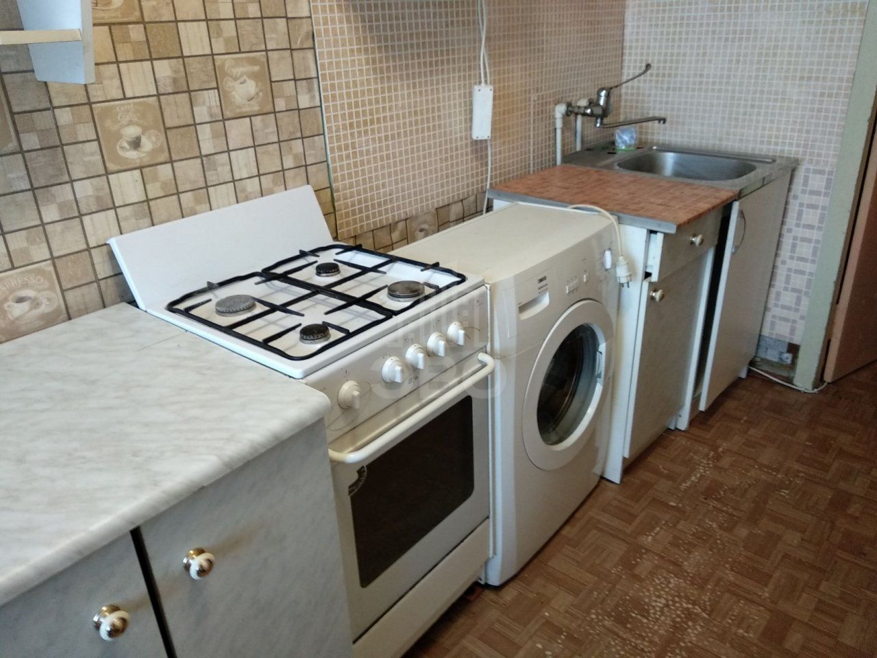 однокомнатная квартира в Санкт-Петербурге по адресу: Новоизмайловский пр-кт., 46, к 1