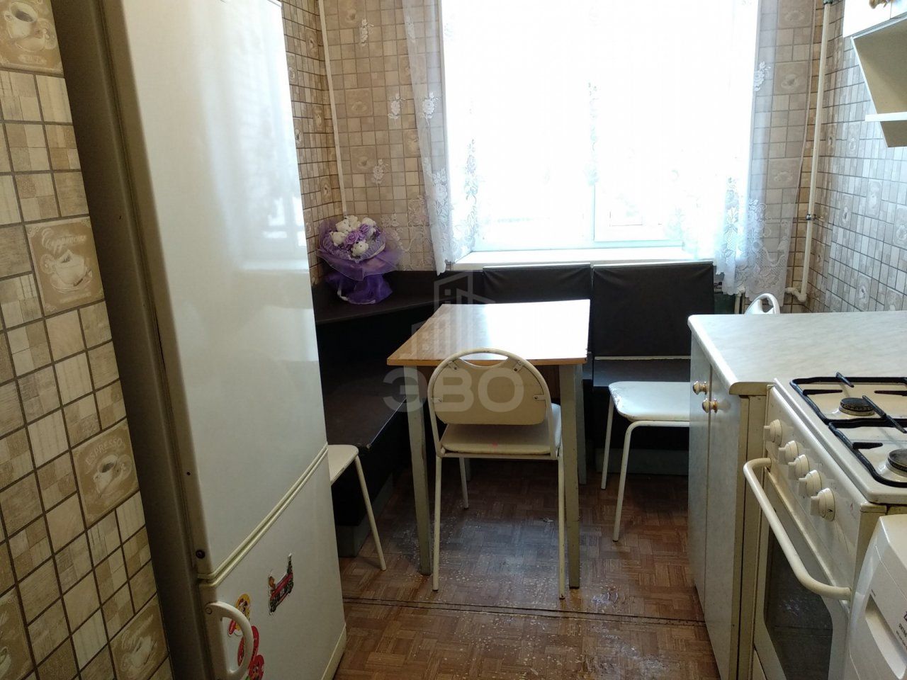 однокомнатная квартира в Санкт-Петербурге по адресу: Новоизмайловский пр-кт., 46, к 1