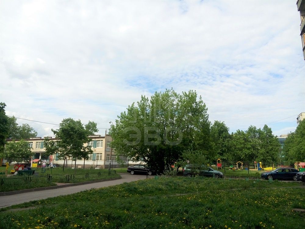 двухкомнатная квартира в Санкт-Петербурге по адресу: Октябрьская наб., 64, к 1