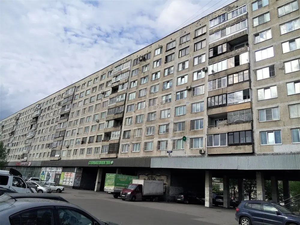 двухкомнатная квартира в Санкт-Петербурге по адресу: Октябрьская наб., 64, к 1