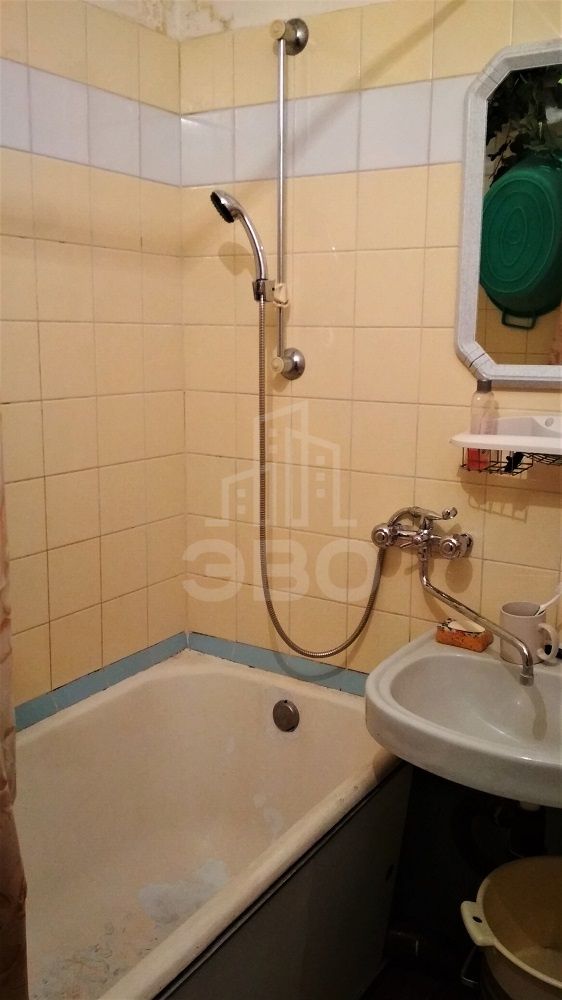 двухкомнатная квартира в Санкт-Петербурге по адресу: Октябрьская наб., 64, к 1