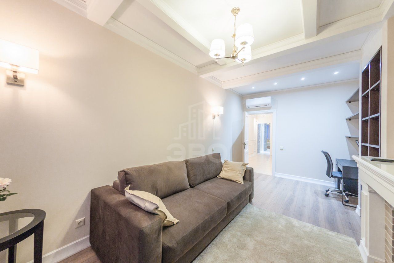 двухкомнатная квартира в Санкт-Петербурге по адресу: Малая Десятинная ул., 36