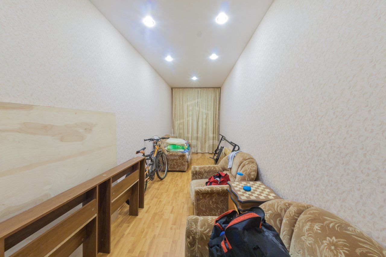 четырехкомнатная квартира в Санкт-Петербурге по адресу: 11-я В.О. линия, 20