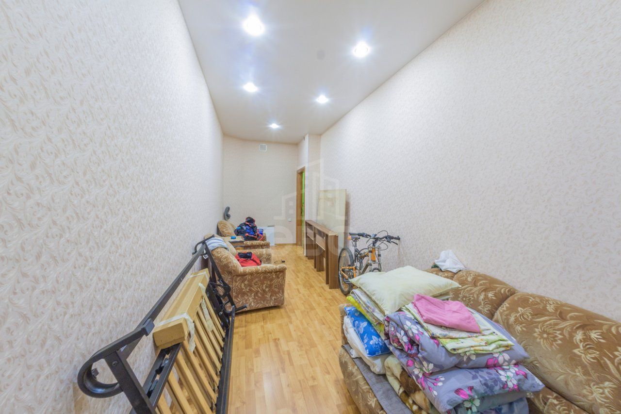 четырехкомнатная квартира в Санкт-Петербурге по адресу: 11-я В.О. линия, 20