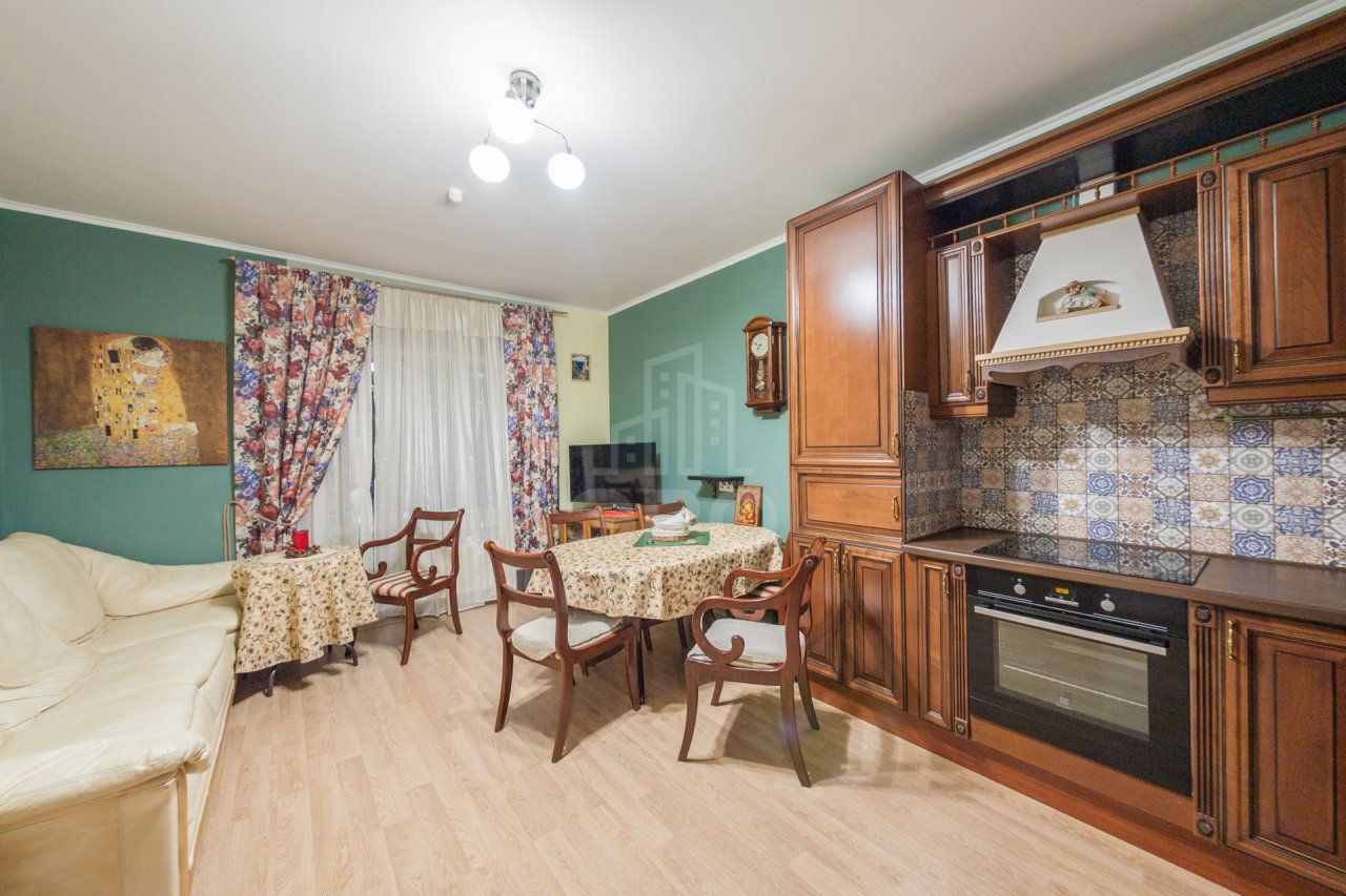 однокомнатная квартира в Санкт-Петербурге по адресу: Адмирала Черокова ул., 18, к 3