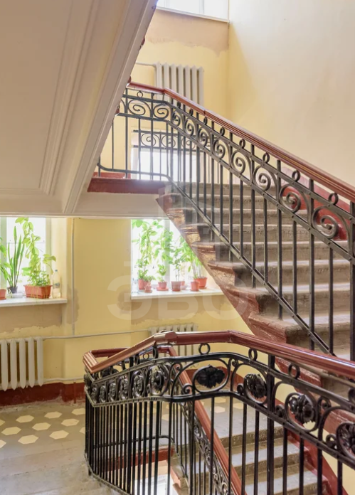 трехкомнатная квартира в Санкт-Петербурге по адресу: Средний В.О. пр-кт., 42