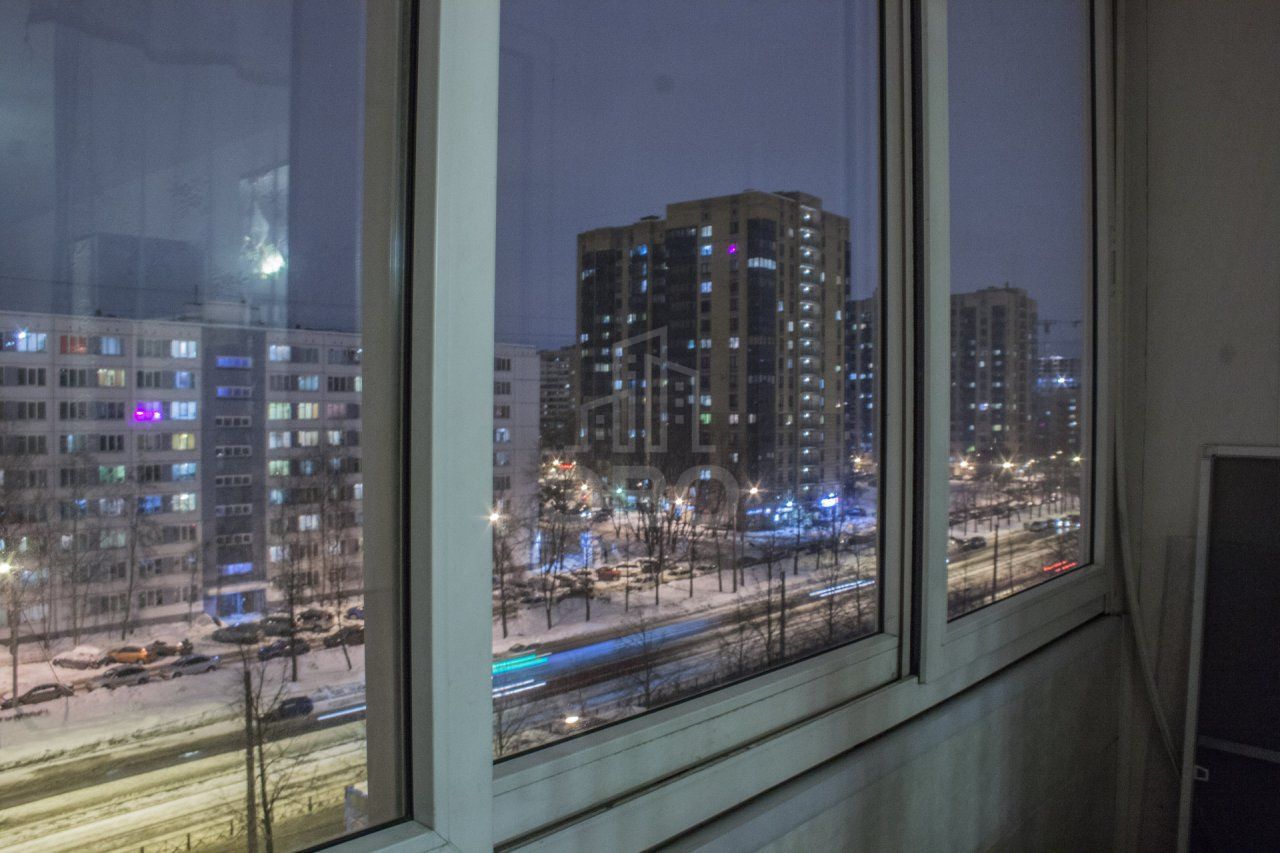 однокомнатная квартира в Санкт-Петербурге по адресу: Искровский пр-кт., 19, к 1