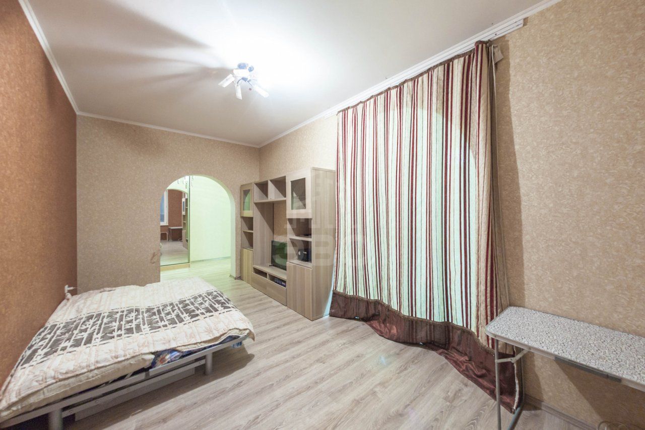 двухкомнатная квартира в Санкт-Петербурге по адресу: Луначарского пр-кт., 11, к 1