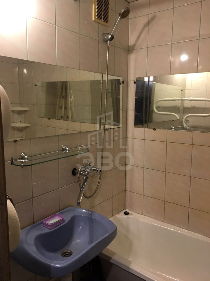 двухкомнатная квартира в Санкт-Петербурге по адресу: Маршала Казакова ул., 40, к 1