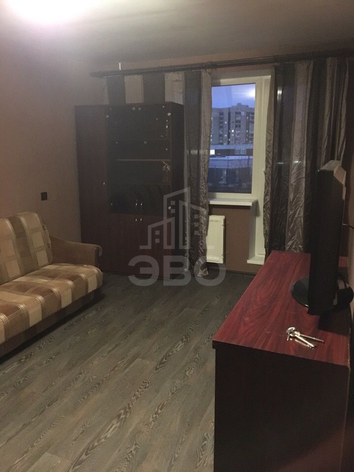 двухкомнатная квартира в Санкт-Петербурге по адресу: Маршала Казакова ул., 40, к 1