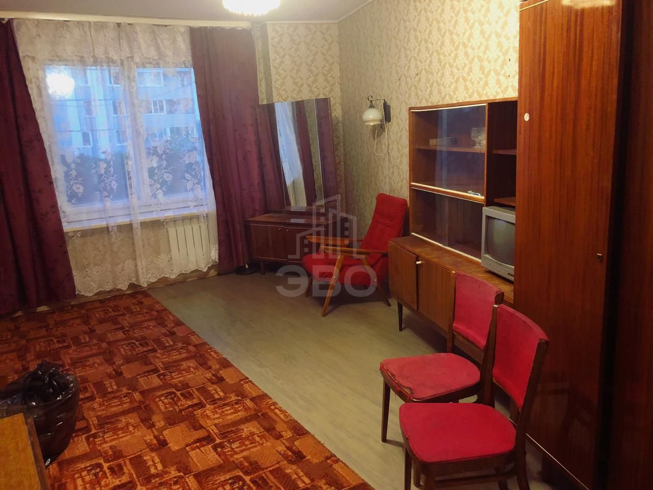 трехкомнатная квартира в Санкт-Петербурге по адресу: Пионерстроя ул., 15, к 3