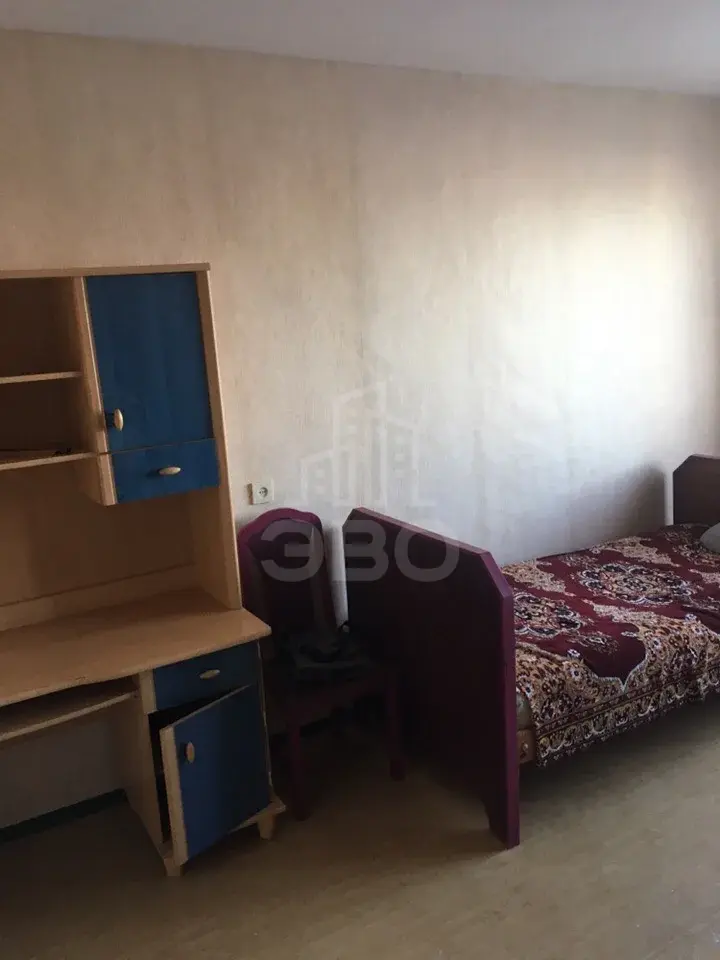 трехкомнатная квартира в Санкт-Петербурге по адресу: Маршала Казакова ул., 38