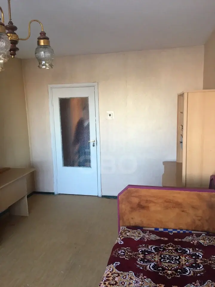 трехкомнатная квартира в Санкт-Петербурге по адресу: Маршала Казакова ул., 38