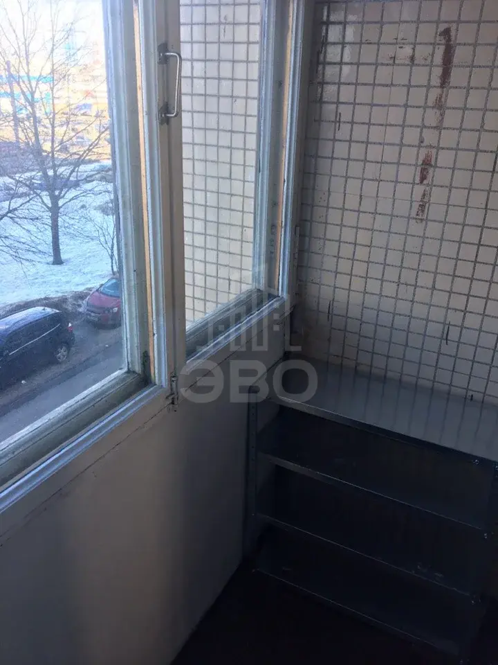 трехкомнатная квартира в Санкт-Петербурге по адресу: Маршала Казакова ул., 38