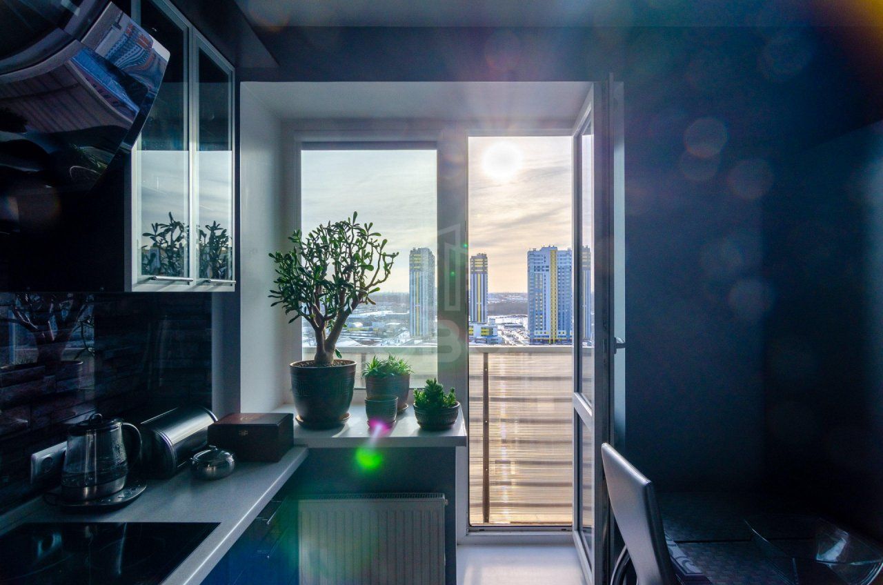 однокомнатная квартира в Санкт-Петербурге по адресу: Славы проспект, 51