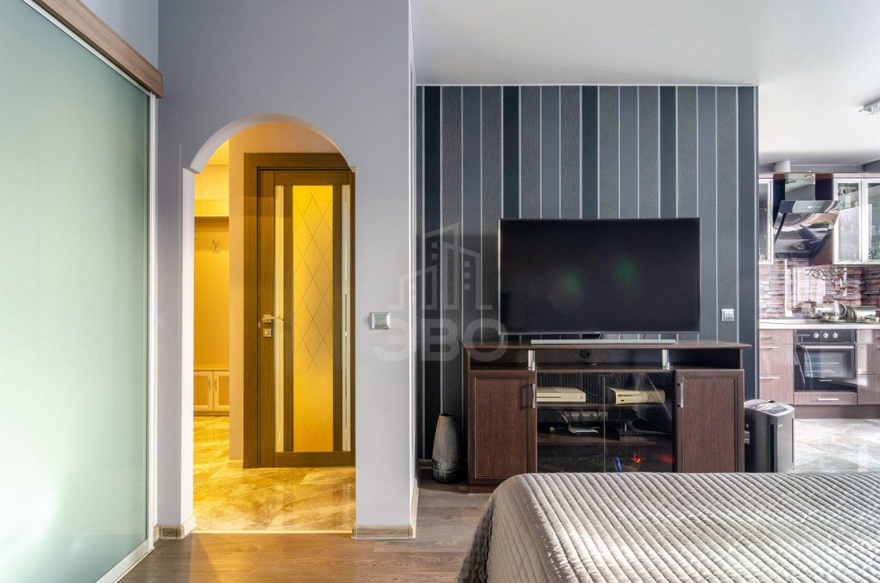 однокомнатная квартира в Санкт-Петербурге по адресу: Славы проспект, 51