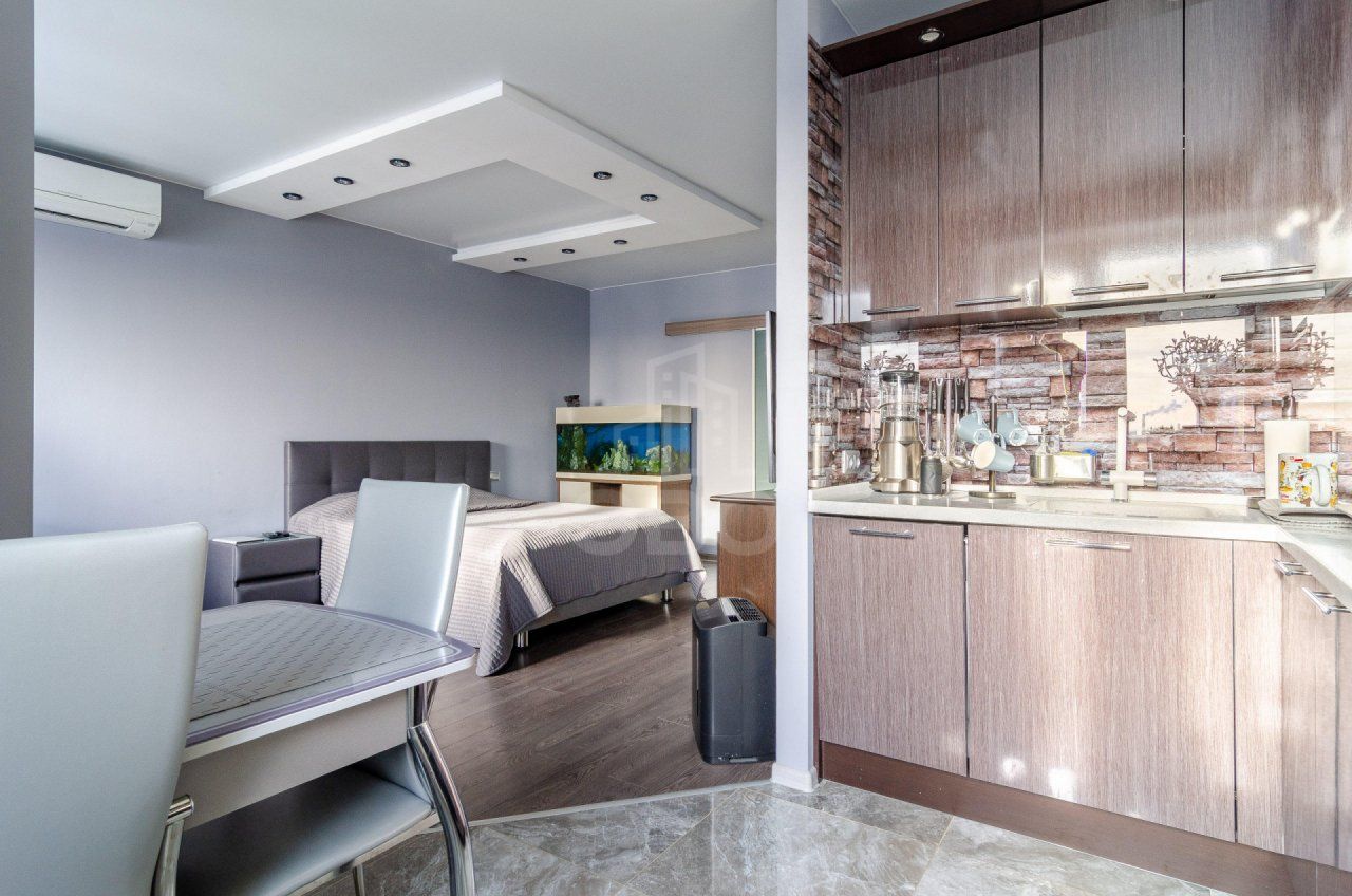 однокомнатная квартира в Санкт-Петербурге по адресу: Славы проспект, 51