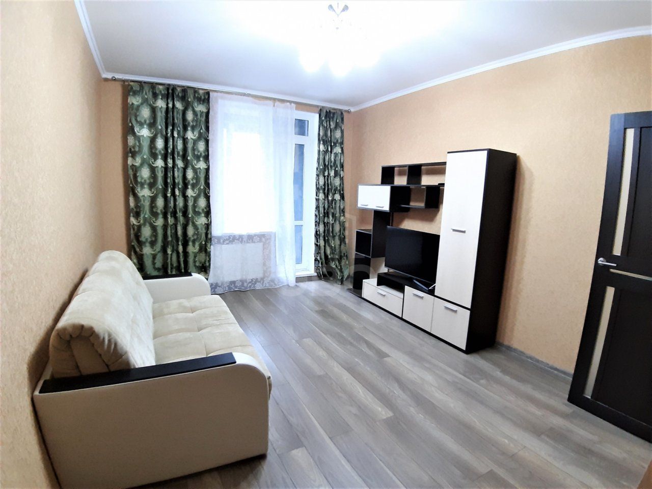 двухкомнатная квартира в Санкт-Петербурге по адресу: Кременчугская ул., 13, к 1