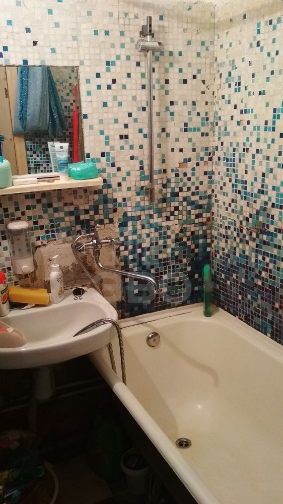 комната в Санкт-Петербурге по адресу: Подвойского ул., 26, к 1