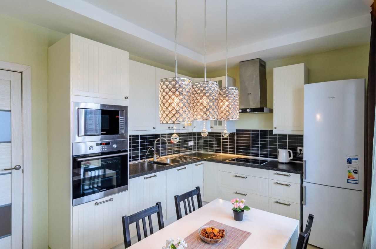 двухкомнатная квартира в Санкт-Петербурге по адресу: Планерная ул., 63, к 1