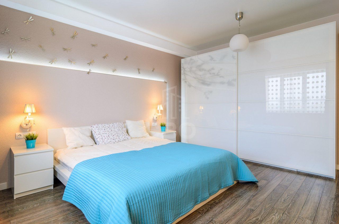 двухкомнатная квартира в Санкт-Петербурге по адресу: Планерная ул., 63, к 1