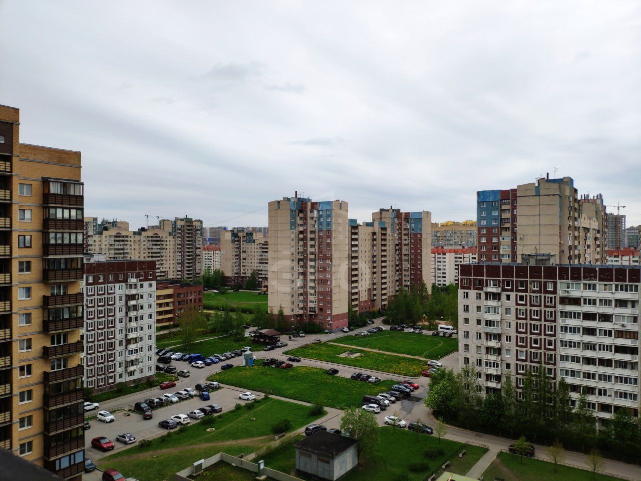 двухкомнатная квартира в Санкт-Петербурге по адресу: Планерная ул., 63, к 1