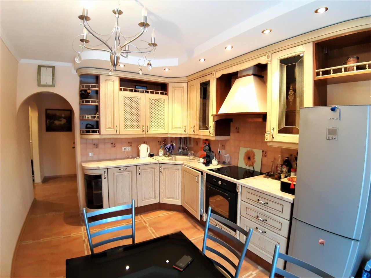 двухкомнатная квартира в Санкт-Петербурге по адресу: Сиреневый б-р., 10