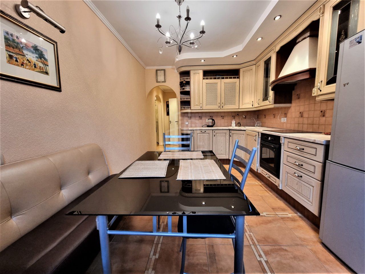 двухкомнатная квартира в Санкт-Петербурге по адресу: Сиреневый б-р., 10