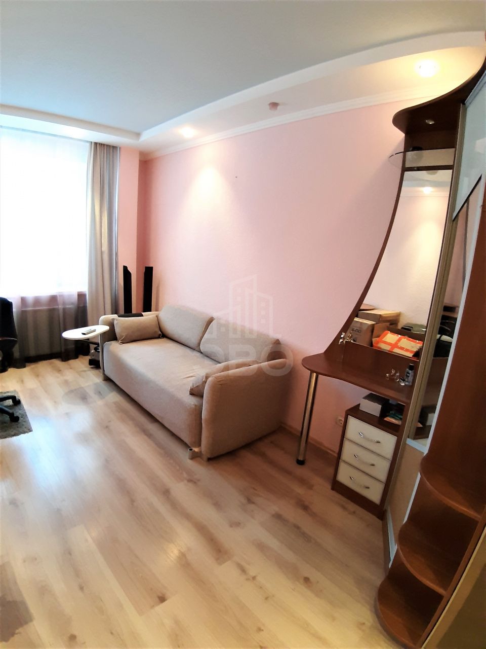 двухкомнатная квартира в Санкт-Петербурге по адресу: Сиреневый б-р., 10