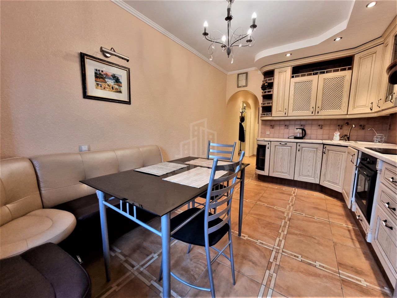 двухкомнатная квартира в Санкт-Петербурге по адресу: Сиреневый б-р., 10