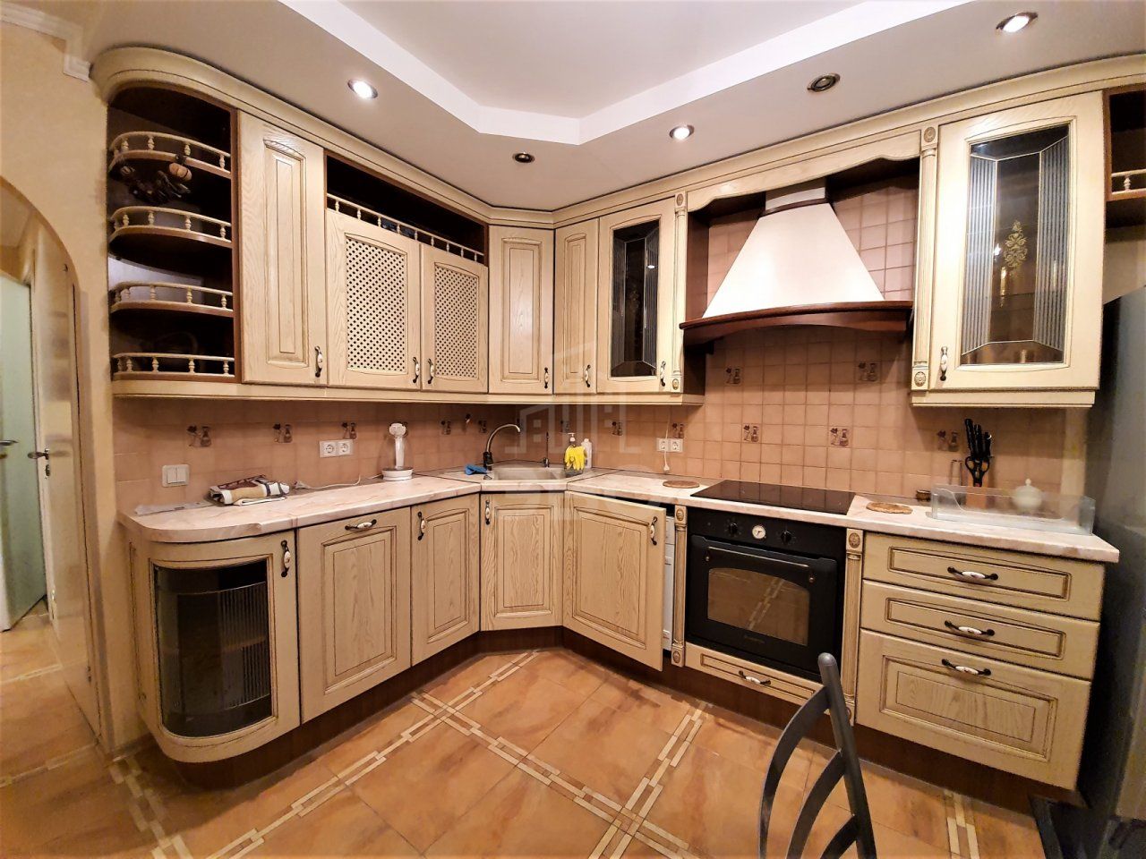 двухкомнатная квартира в Санкт-Петербурге по адресу: Сиреневый б-р., 10