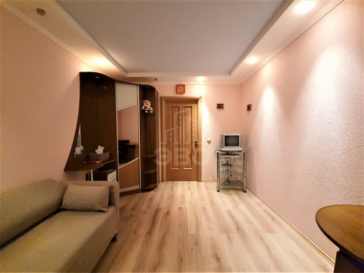 двухкомнатная квартира в Санкт-Петербурге по адресу: Сиреневый б-р., 10