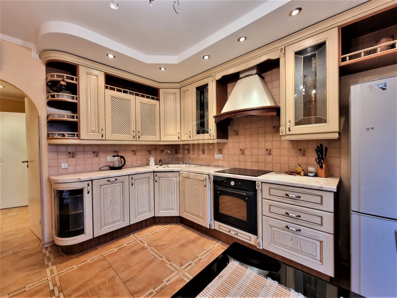 двухкомнатная квартира в Санкт-Петербурге по адресу: Сиреневый б-р., 10