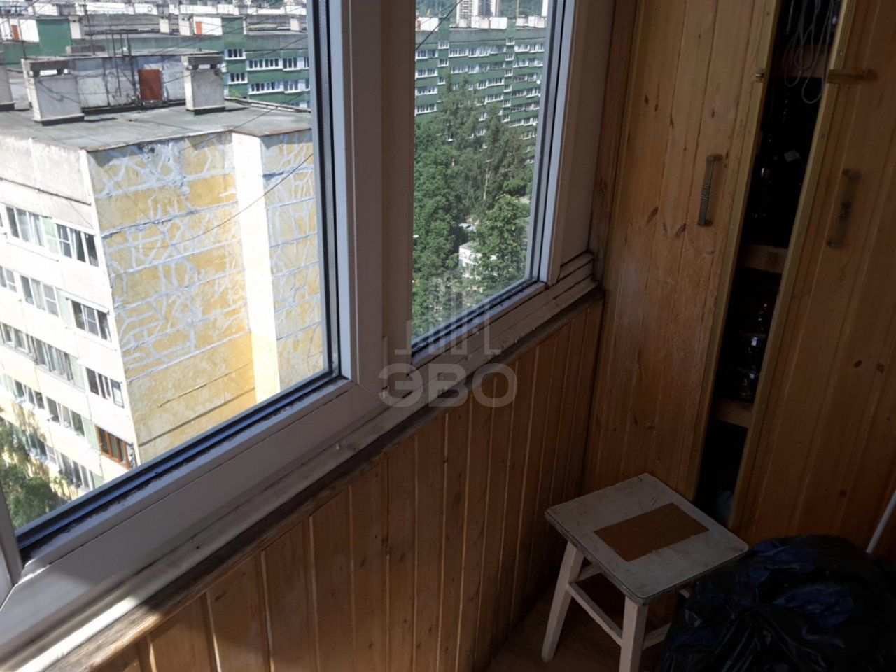 трехкомнатная квартира в Санкт-Петербурге по адресу: Композиторов ул., 33, к 3