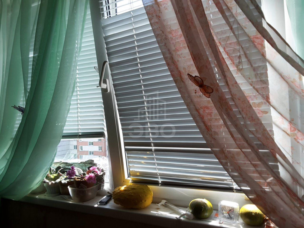 трехкомнатная квартира в Санкт-Петербурге по адресу: Композиторов ул., 33, к 3