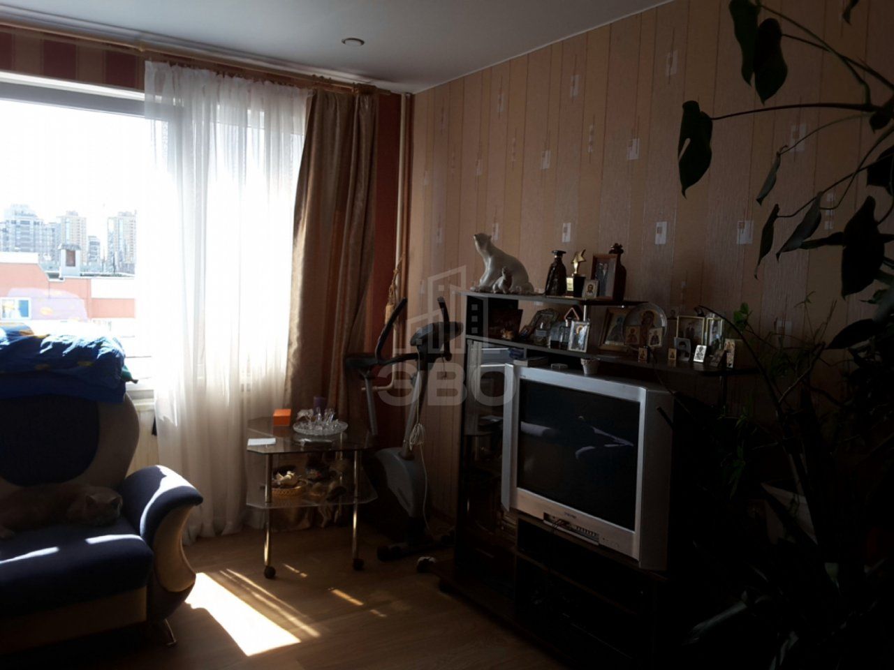 трехкомнатная квартира в Санкт-Петербурге по адресу: Композиторов ул., 33, к 3