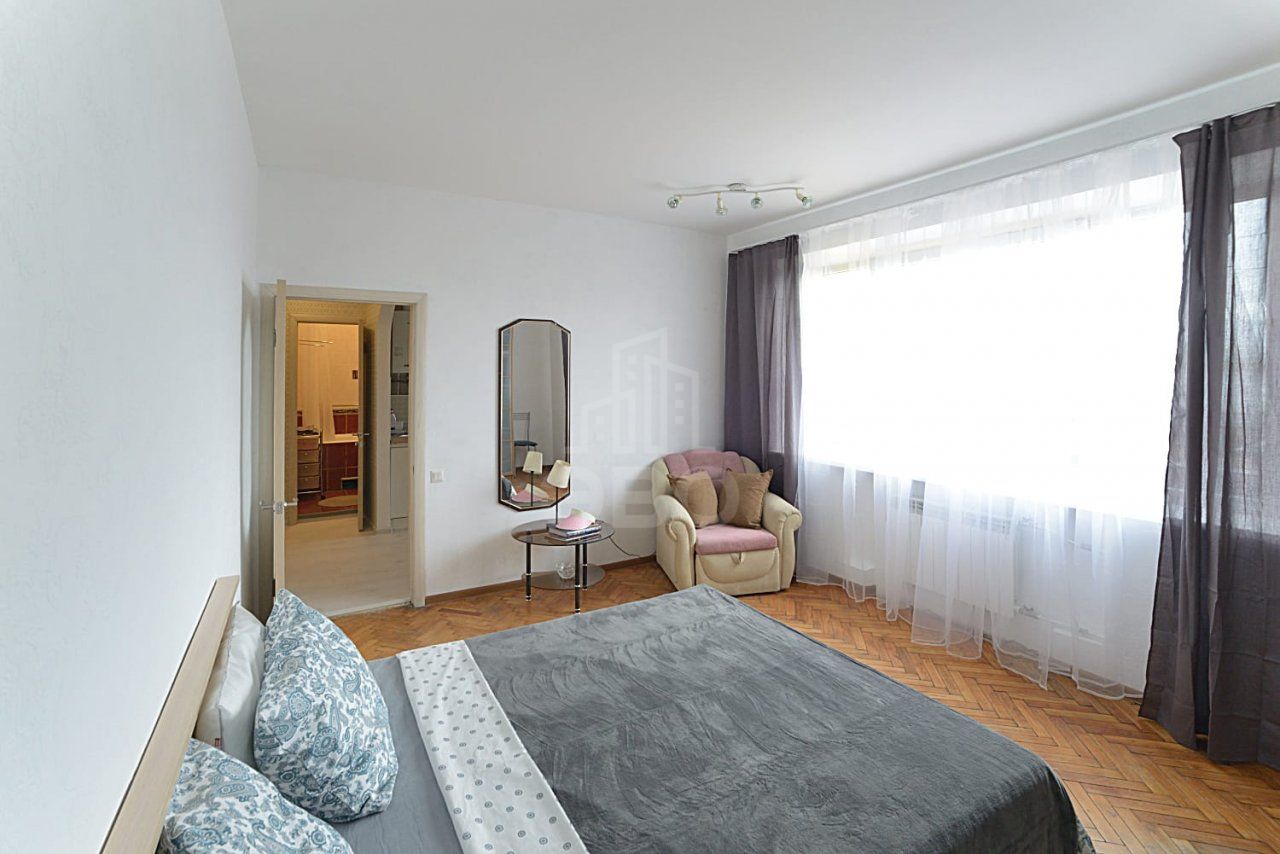 однокомнатная квартира в Санкт-Петербурге по адресу: Кронверкский проспект, 45