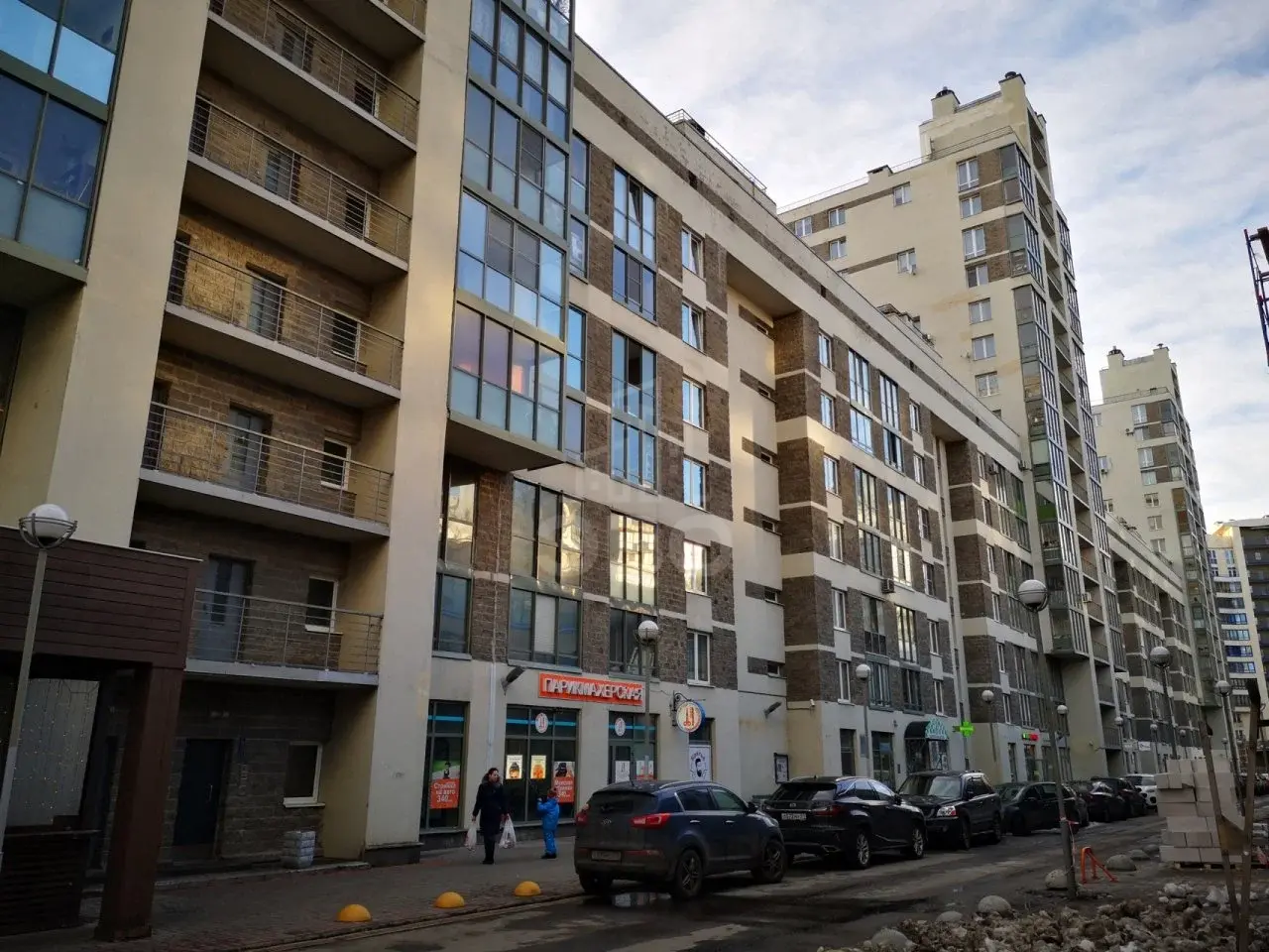 трехкомнатная квартира в Санкт-Петербурге по адресу: Кораблестроителей ул., 32, к 3