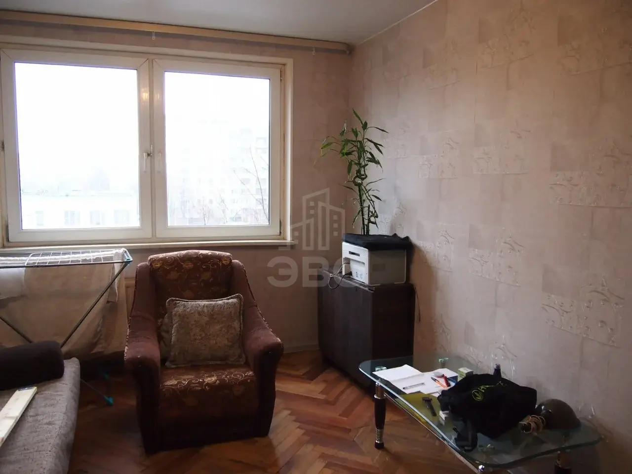 трехкомнатная квартира в Санкт-Петербурге по адресу: Загребский б-р., 35