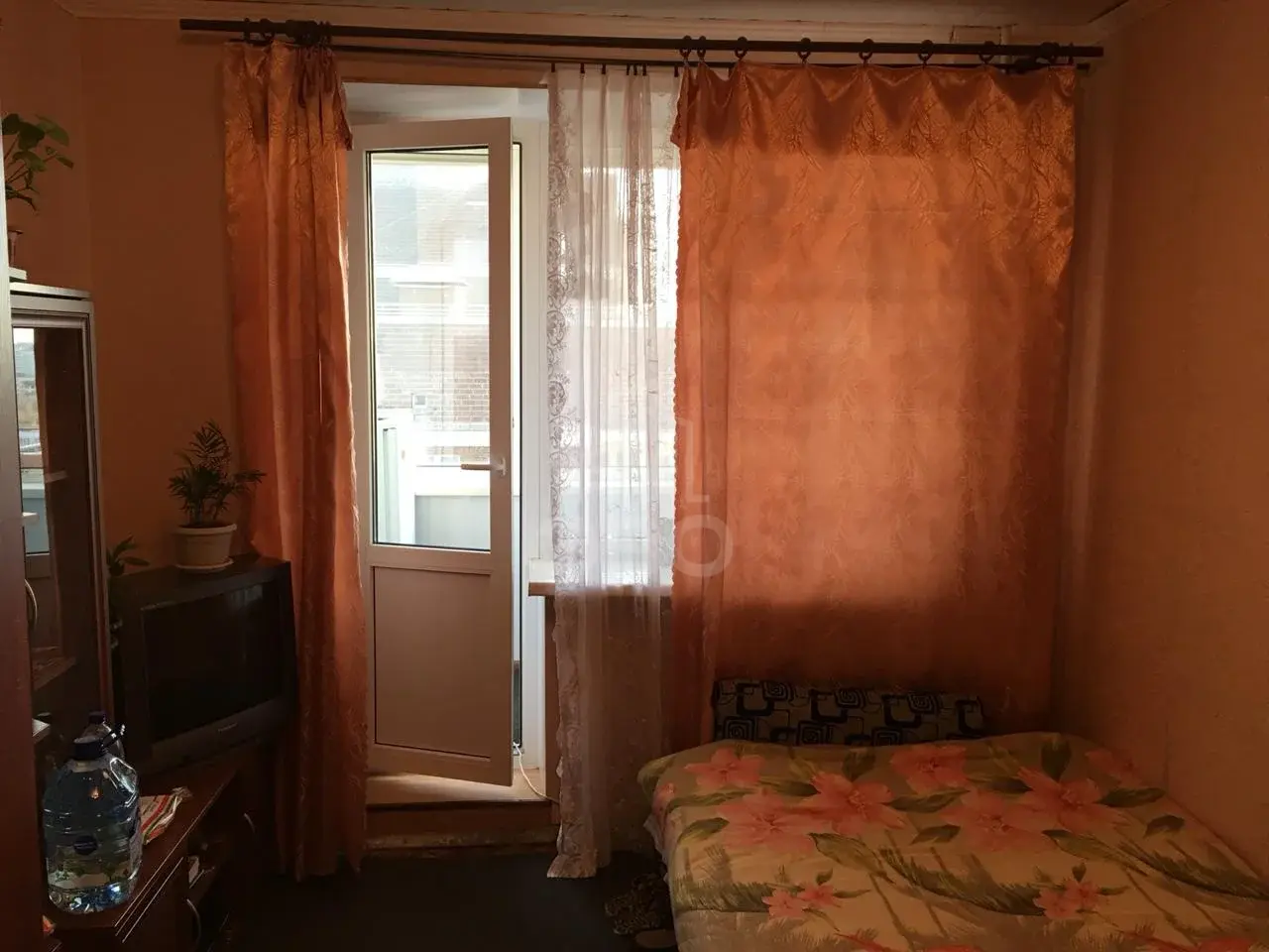 комната в Санкт-Петербурге по адресу: Большевиков проспект, 11, к 19
