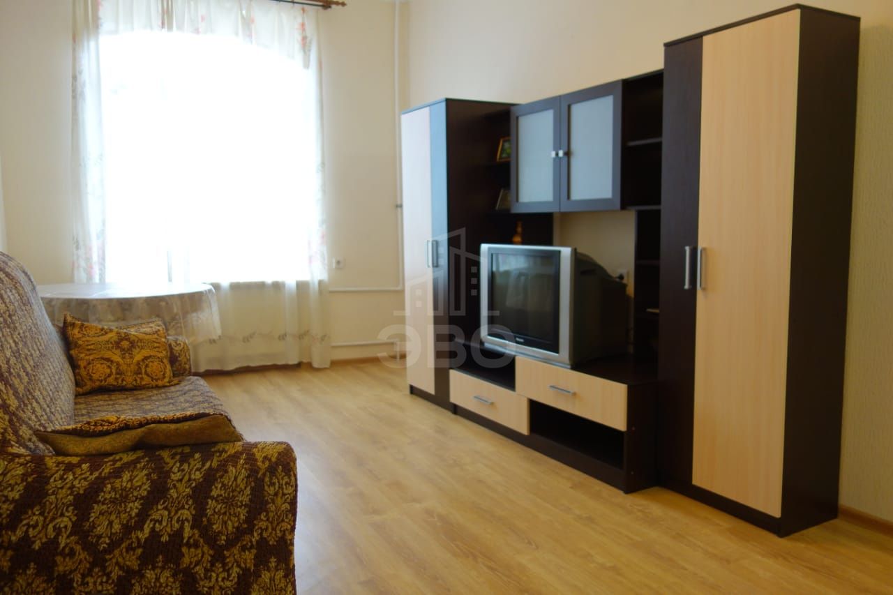 двухкомнатная квартира в Санкт-Петербурге по адресу: Полярников ул., 5