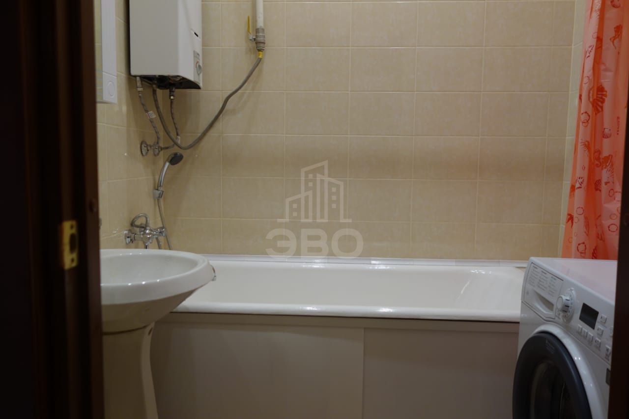 двухкомнатная квартира в Санкт-Петербурге по адресу: Полярников ул., 5