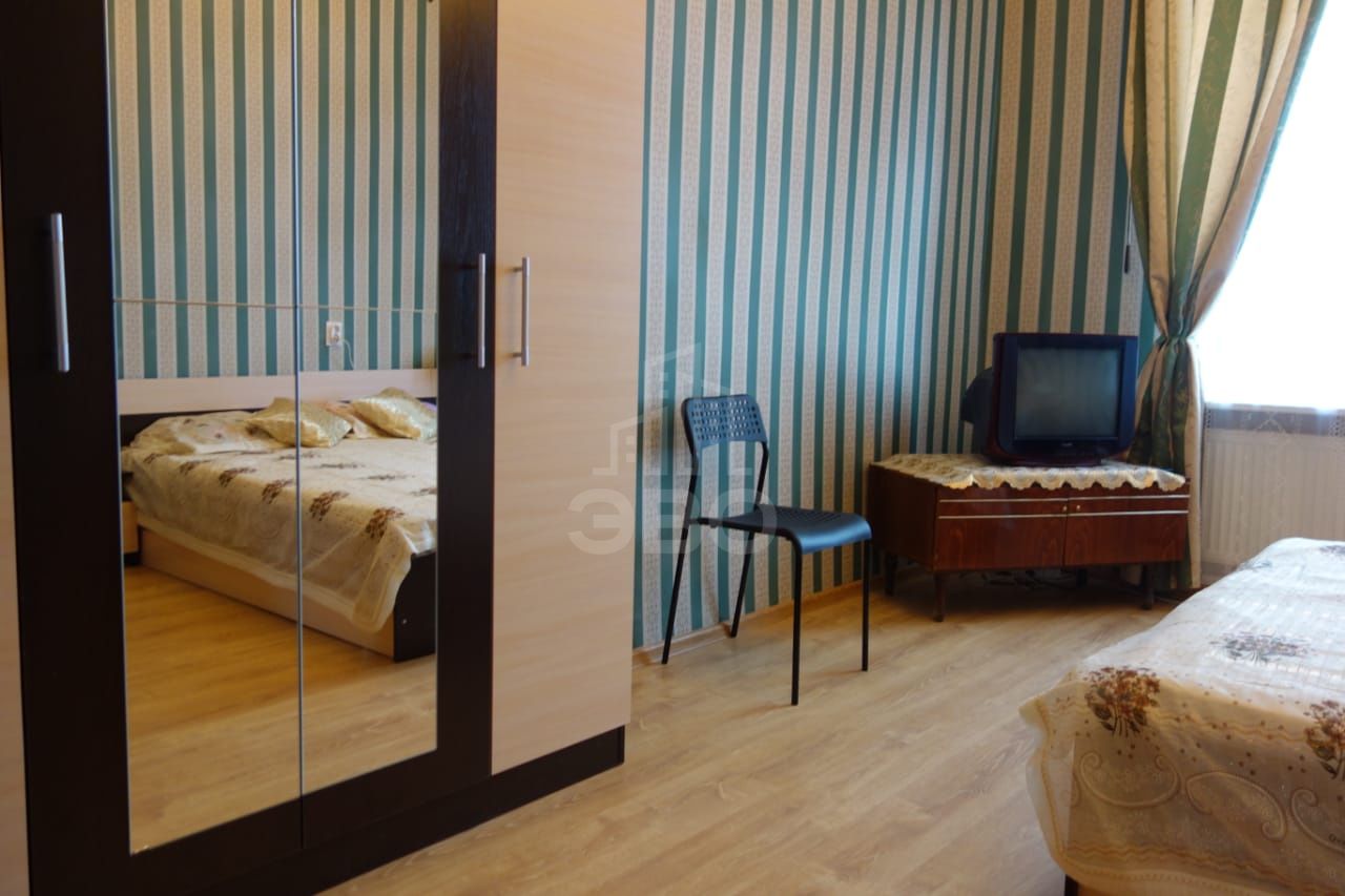 двухкомнатная квартира в Санкт-Петербурге по адресу: Полярников ул., 5