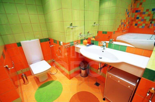 четырехкомнатная квартира в Санкт-Петербурге по адресу: ул. Артиллерийская, д.10