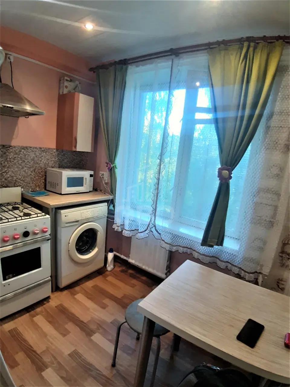 однокомнатная квартира в Санкт-Петербурге по адресу: Карпинского ул., 38, к 3
