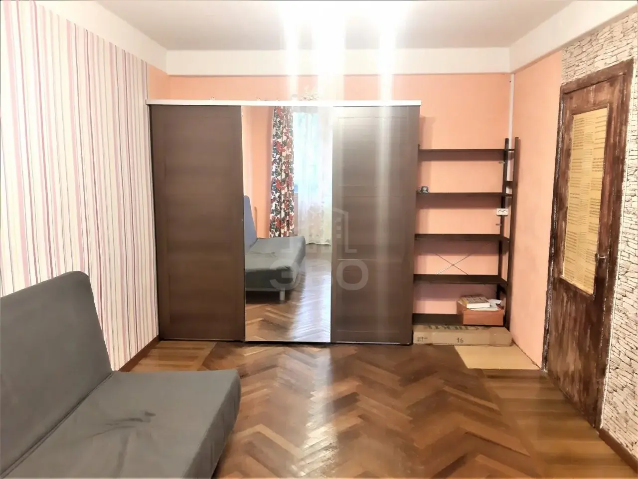 однокомнатная квартира в Санкт-Петербурге по адресу: Карпинского ул., 38, к 3