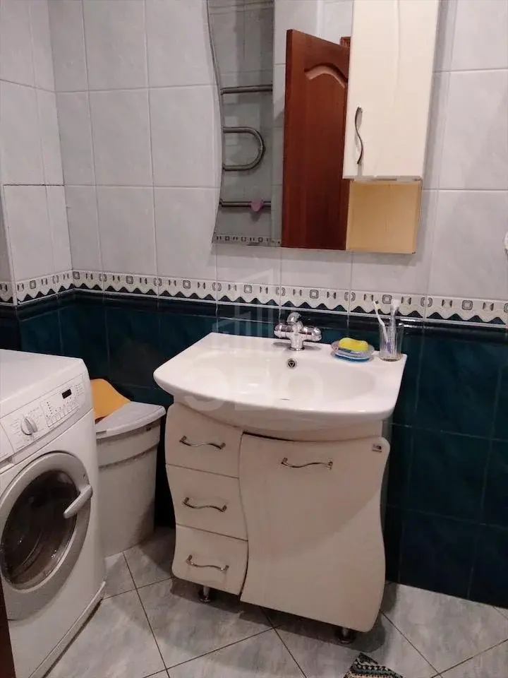 трехкомнатная квартира в Санкт-Петербурге по адресу: Свеаборгская ул., 12